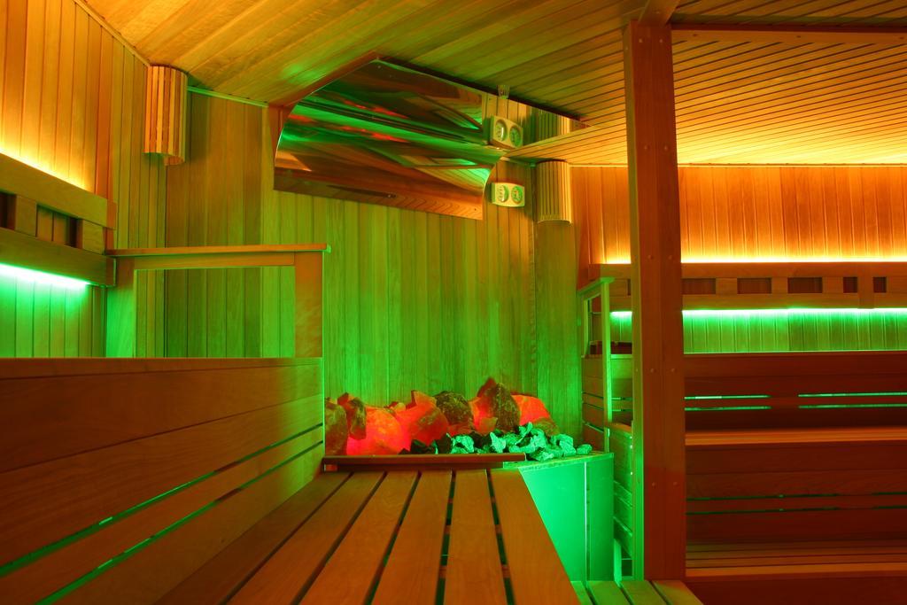 Holiday Beach Budapest Wellness Hotel With Sauna Park Eksteriør bilde