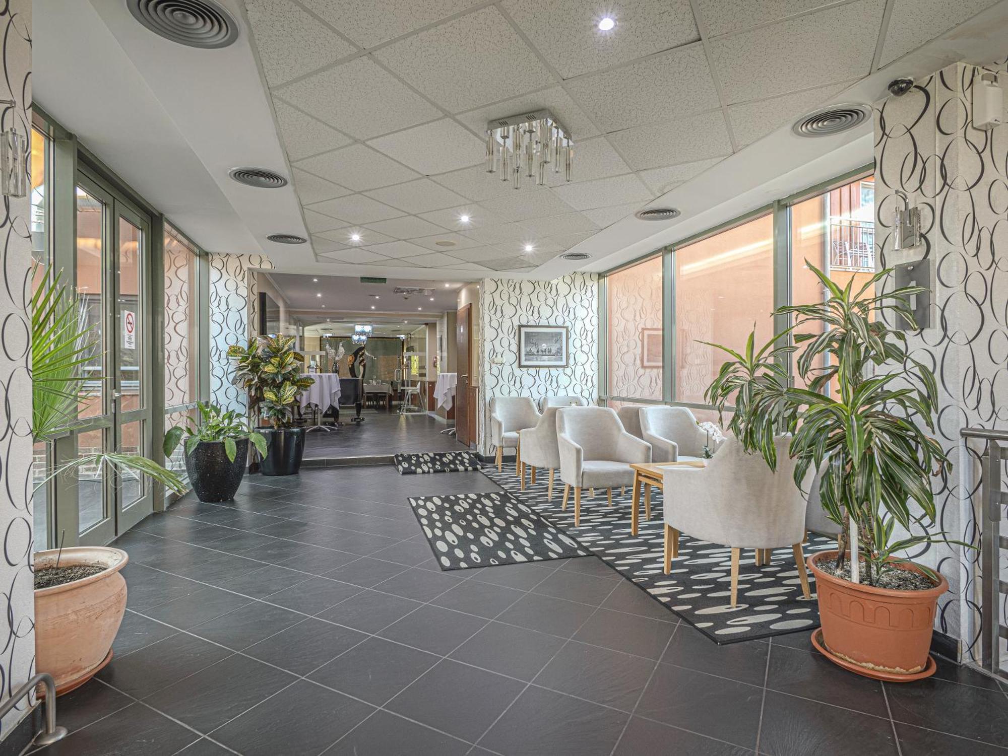Holiday Beach Budapest Wellness Hotel With Sauna Park Eksteriør bilde